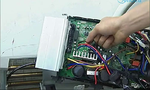 平川美的空调电话是多少